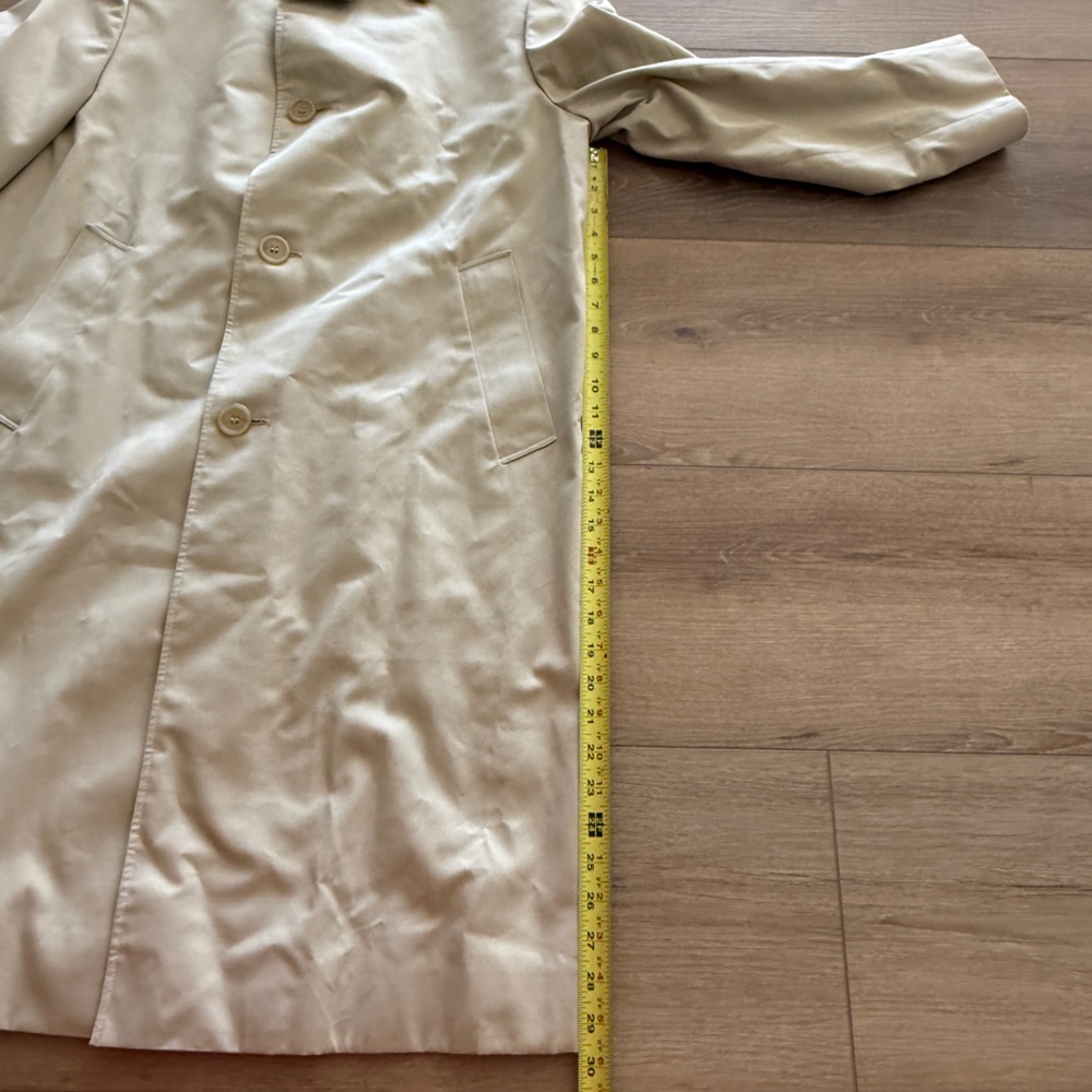 Vintage Aquascutum London Men's Beige Trench Coat - Picture 10 of 11